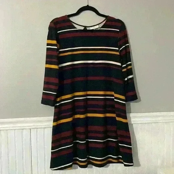 Bobbie & Brooks Dress - Picture 1 of 4